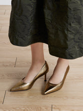 BRONZE